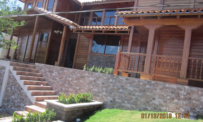 Puerto Sandino House | Casa Madera: expansive views and spacious comfort