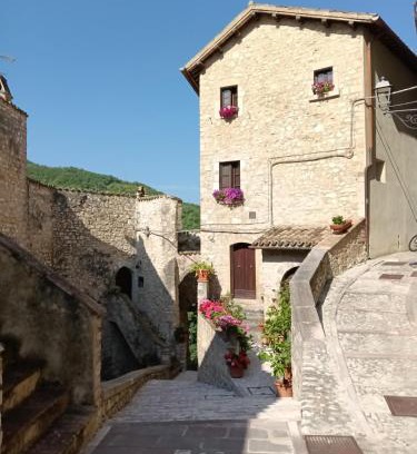 Vallo di Nera House | Casa Maga