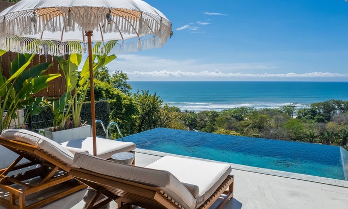 Carmen Villa | Casa Magnifique - 3 Bedroom Oceanview Villa. Beautiful Sunsets