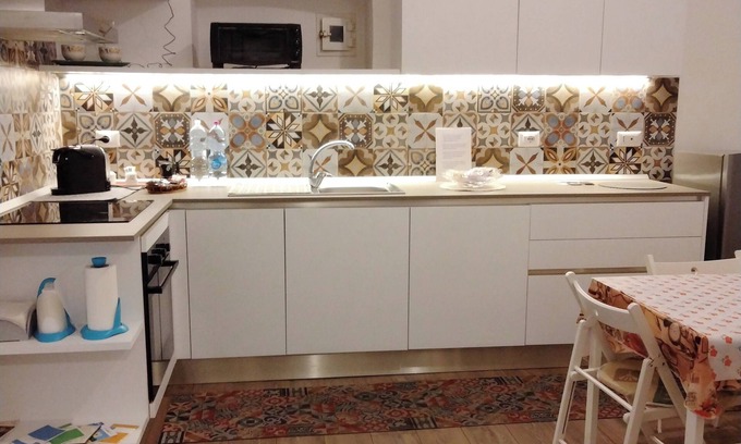 Bisceglie Apartment | Casa Manzoni, renovated apartment within walking distance of the sea in Bisceglie.