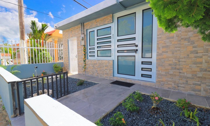 Sabana Abajo House | Casa Mar Y Sol - Vistamar, PR – 4 Minutes From Airport and 8 minutes to Beaches