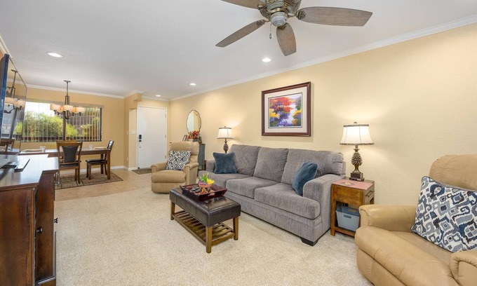 Paradise Valley Village Condo | CASA MARGARITA-Anasazi Village-Lovely updated condo with pool/golf course views