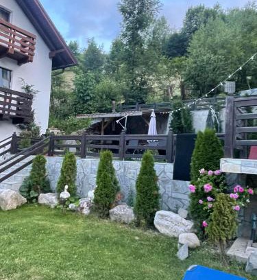 Moeciu de Sus House | Casa Maria Moieciu C