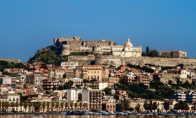 Milazzo House | Casa Marina di San Francesco in the historic center of Milazzo