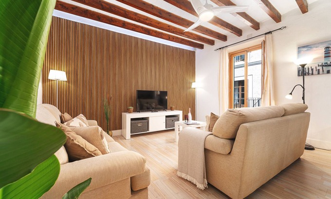 Pollensa House | CASA MERCAT - Apartment for couples in Pollença. Free WiFi