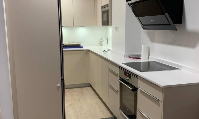 Old Town Apartment | Casa Mery- apartment in the center of Pamplona. Ideal for friends or family.