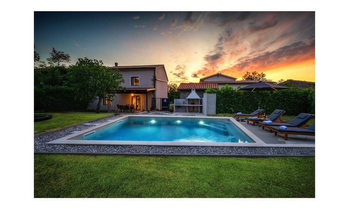 Gornja Nugla House | Casa Milena - Holiday stone house with a private pool/hill view/peaceful