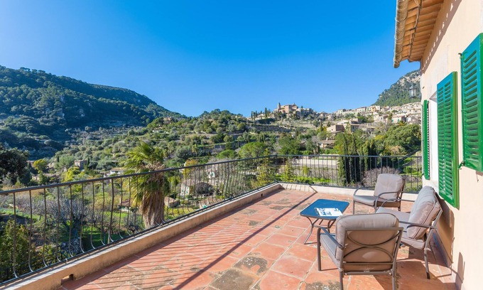 S'Arxiduc House | CASA MIRANDA - Chalet with terrace in Valldemosa. Free WiFi