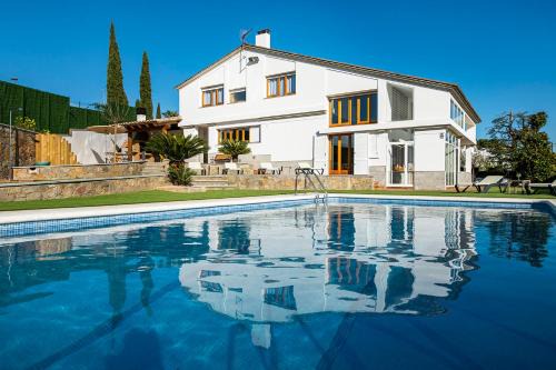 Banyoles House | Casa Mirestany- Wonderful house with amazing views