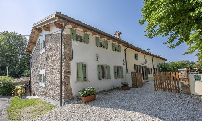 Montioni House | Casa Mondragon In Lazise, Lazise, Italy