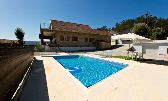 Vale de Cambra House | CASA NA ALDEIA / HOUSE IN VILLAGE