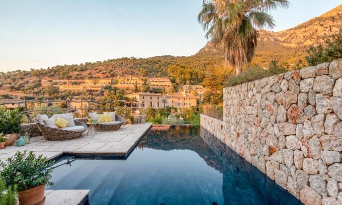 Deia House | Casa Nama