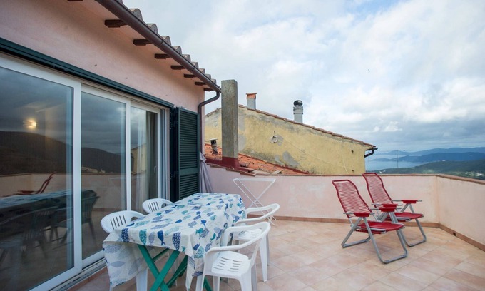 Marciana Apartment | Casa Natura e Relax with panoramic terrace on Marciana