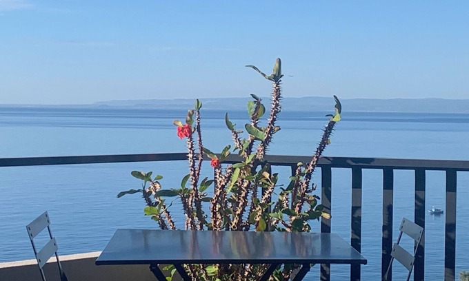 Aci Trezza Apartment | Casa Nausica: a dreamy sea view, on the Riviera dei Ciclopi.Free wi-fi