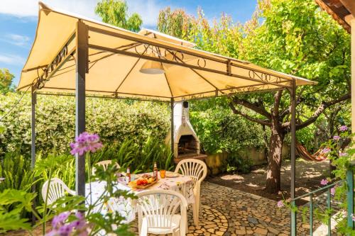 Arbatax House | Casa Nespolo