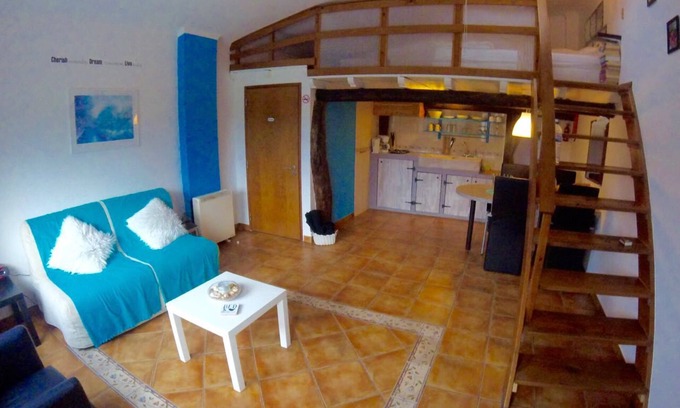 Alcobaca Cottage | Casa Oliveira with terrace