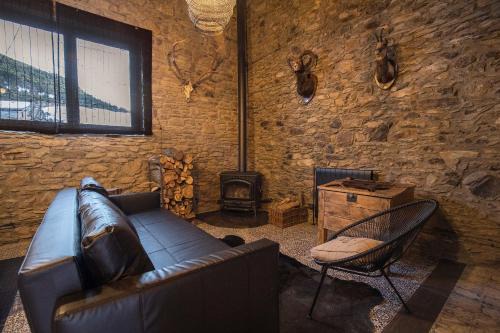 Prats Apartment | Casa Pairal Jarca - dúplex - a 1 km de Canillo - HUT 8063