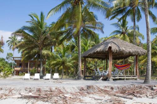 Mompiche House | Casa Palmeras Isla Portete