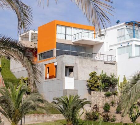 Cerro Azul House | Casa Palmeras