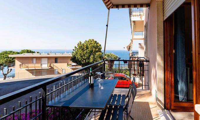 Santo Stefano al Mare Apartment | casa Peggy by Interhome
