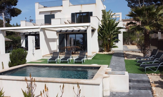 Cala Pi House | " CASA PENYES IV " Sea view, license, WLAN, saltwater pool with counter-current.