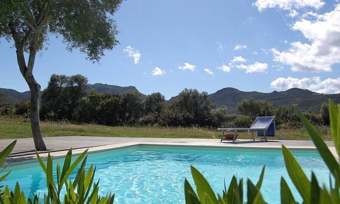 Loiri Porto San Paolo House | Casa Perella A: A graceful cottage surrounded by the greenery, with Free WI-FI.