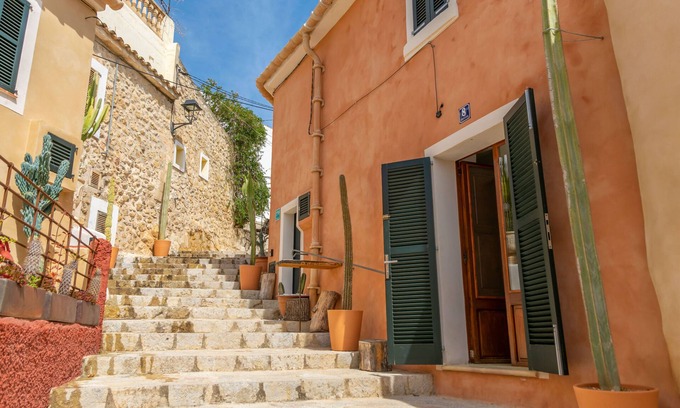 Andraitx House | CASA PHOENIX IV - ADULTS ONLY - Fantastic village house - Free wifi