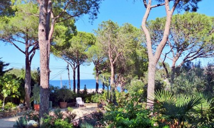 Port de la Selva Apartment | Casa PICCOLINA Ground floor apartment by the sea in Cap de C park