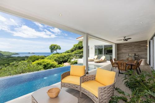 Playa Hermosa House | Casa Plumnelly