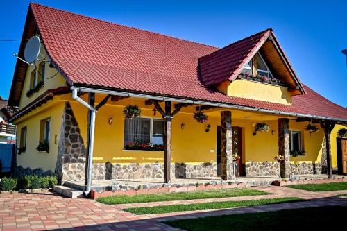 Dragus House | Casa Potcovarului