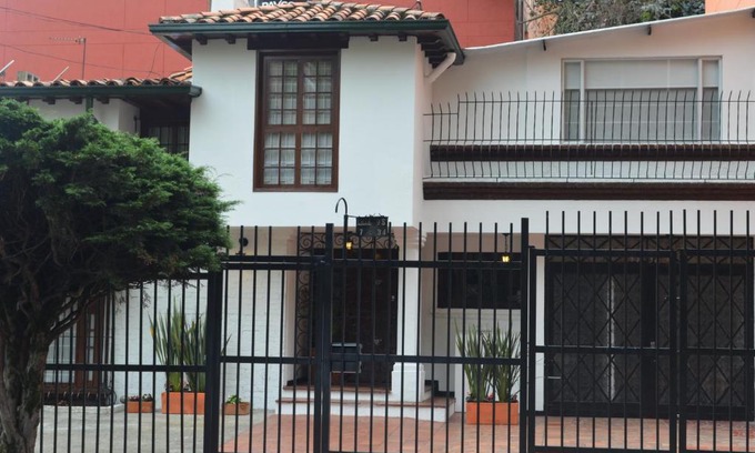 La Gran Via Bed & Breakfast | Casa Prada Bed & Breakfast