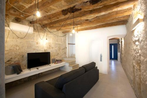 Banyoles House | Casa reformada junto al lago de Banyoles