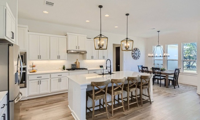 Liberty Hill House | Casa Rio Ancho. Near Lakes, Austin & Liberty Hill!