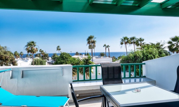 Costa Teguise Ski Chalet | Casa Roberta Sea view