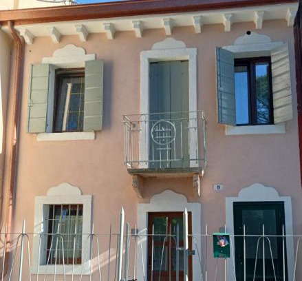 Borgo Venezia House | Casa Rosa