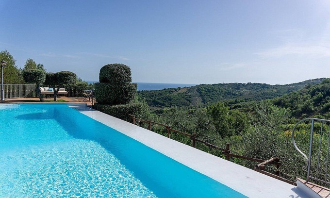 Casal Velino House | Casa Rosamunda B: A graceful apartment that is part of a villa, with Free WI-FI.