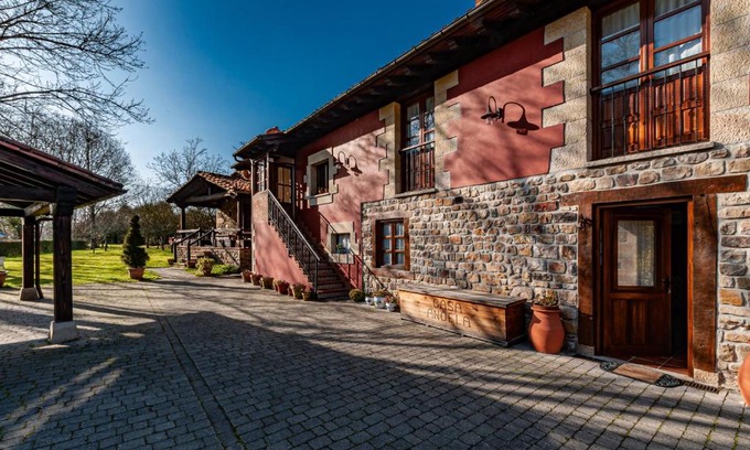 Villanueva de la Pena Ski Chalet | Casa Rural Ángela 1