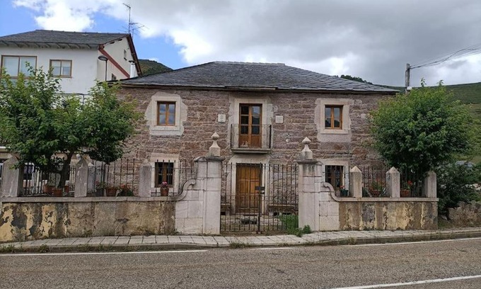 Cabrillanes House | Casa Rural Anita