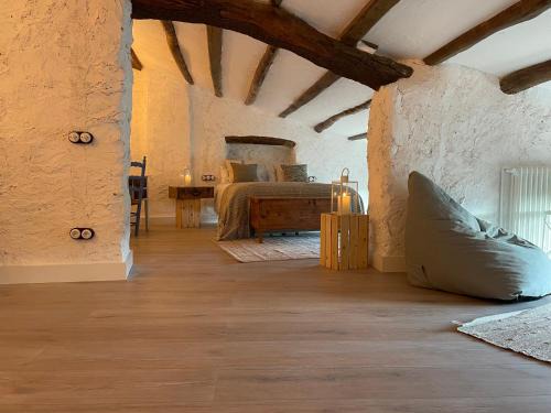 Ardenya House | Casa rural con jardín,a 8km playa y en la naturaleza Taronja&canyella