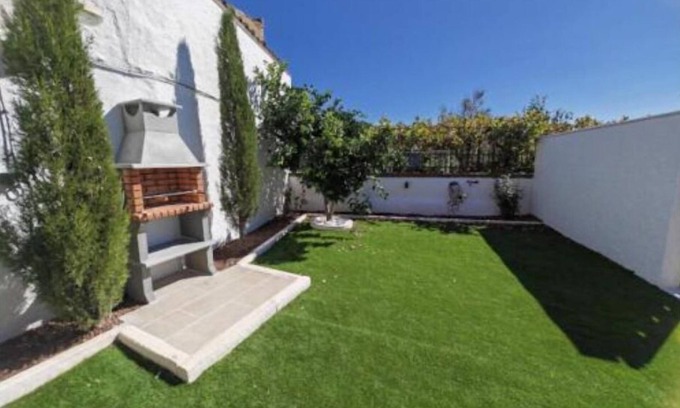 La Calzada de Oropesa Cottage | Casa Rural Teralba 2 con 4 Habitaciones Para 10 Personas, Jardín y Barbacoa