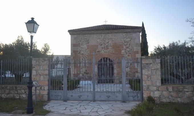 Talamanca de Jarama Cottage | Casa Rural La Muralla for 10 people