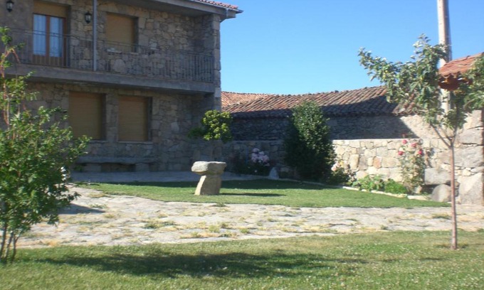 Navarredonda de Gredos Apartment | Casa Rural La Curva
