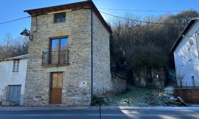 Las Herrerias House | Casa rural LA TORRE recién rehabilitada.