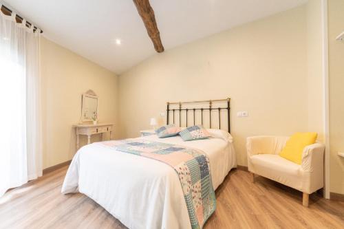 Biescas Bed & Breakfast | Casa rural MAZA especial grupos