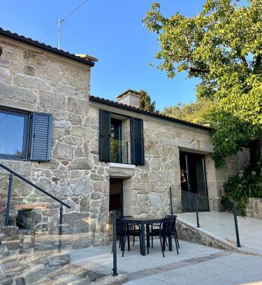 Meira House | Casa rural Reibón