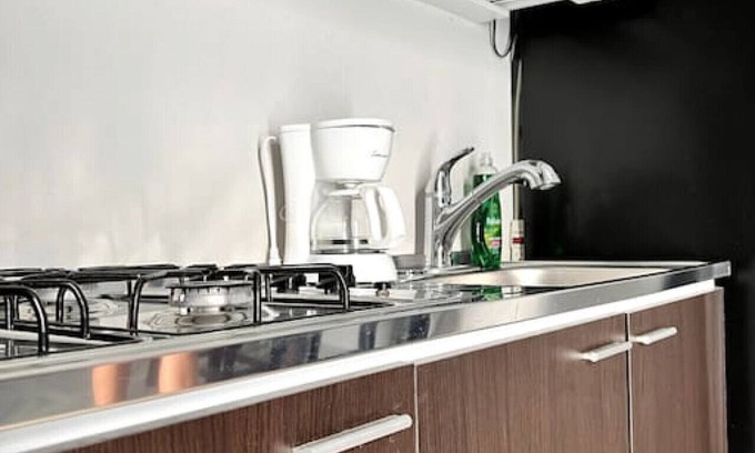 San Anton House | Casa Serena B, Modern Apt w. Private Jacuzzi