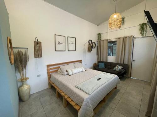 Santa Tecla Hostel | Casa Serena B&B