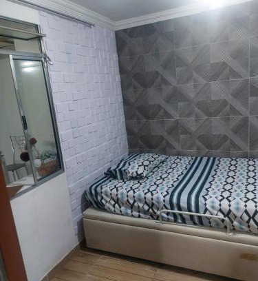 Jardim Industrial 1a Secao Apartment | Casa simples e aconchegante/Banho quente