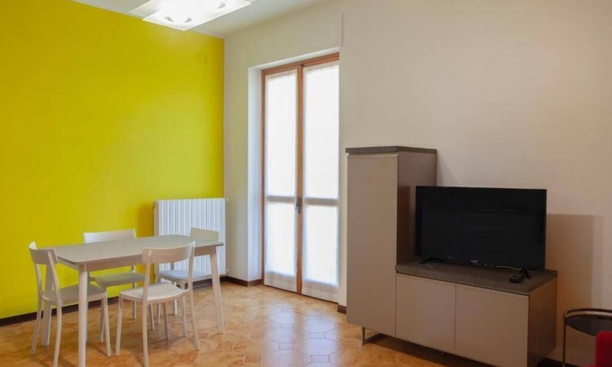 Castiglione Tinella Apartment | Casa SOLE, swimming pool and wellness