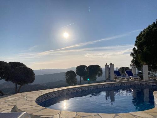 Canillas de Aceituno House | Casa Soleada Holiday Fully private Villa